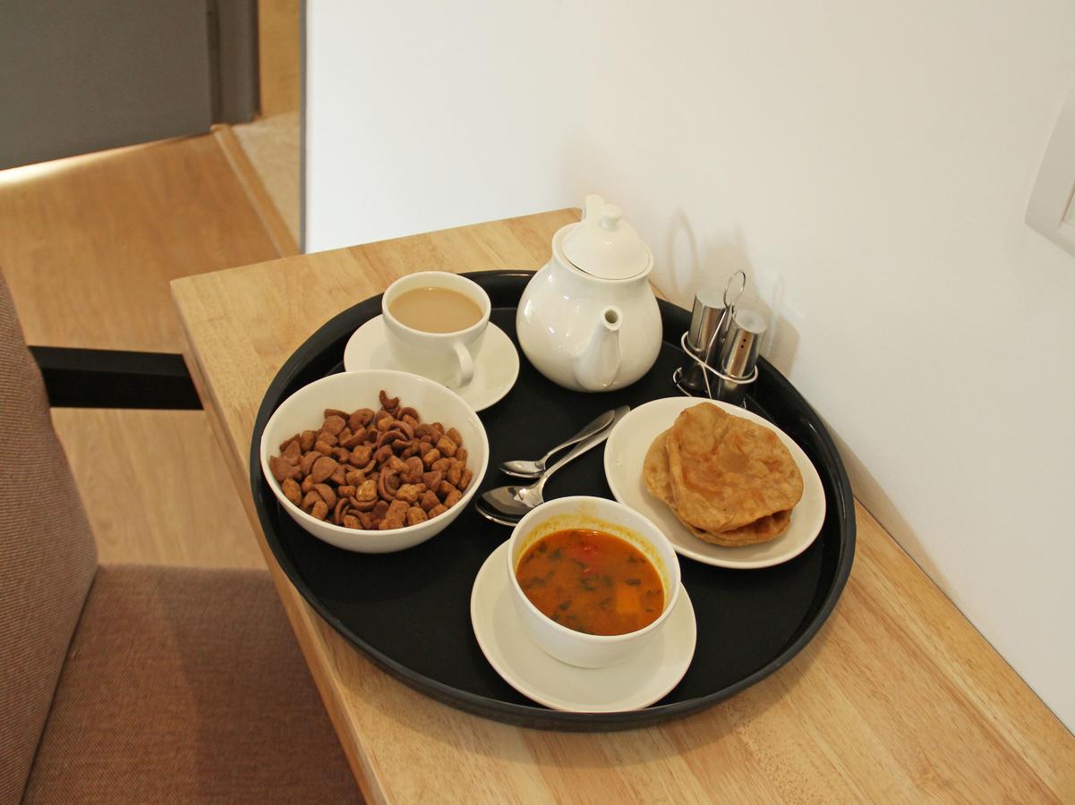 Oyo 13253 The Grand Vinayak Hotel Ahmedabad Extérieur photo