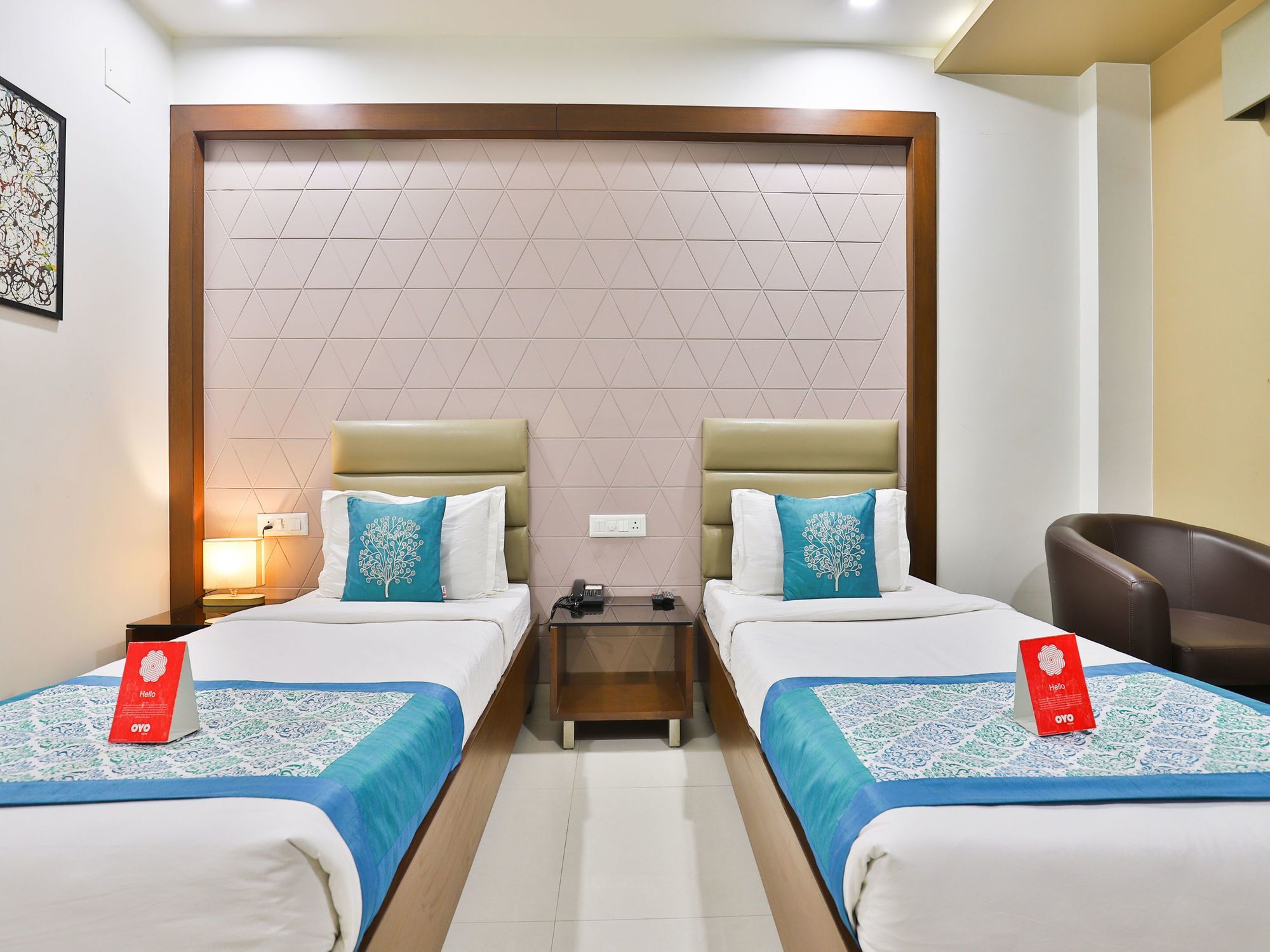 Oyo 13253 The Grand Vinayak Hotel Ahmedabad Extérieur photo